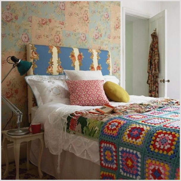 Эффектный и уютный интерьер без проблем: узнайте, как подобрать обои двух цветов в спальню