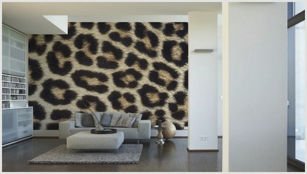 Эффектный дизайн с природными акцентами: учимся подчеркивать достоинства интерьера леопардовыми обоями
