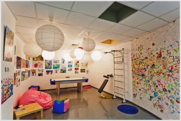 Какие обои лучше выбрать для детской комнаты: позитив в дизайне и сюжете