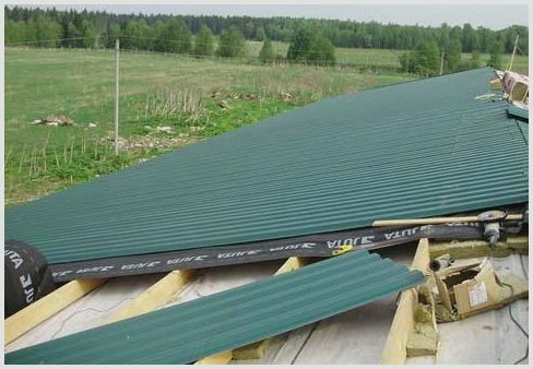 Ремонт скатной крыши: как бороться с протечками в дачном доме