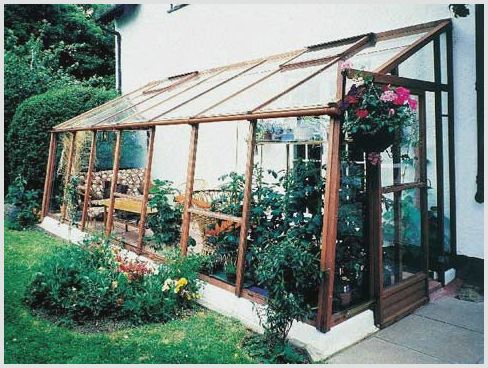 Теплицы с односкатной крышей: экономия места на садовом участке