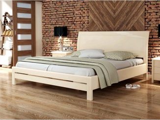 Деревянная кровать для комфортного сна и уюта