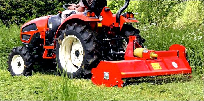 Как выбрать трактор для работы на загородном участке?