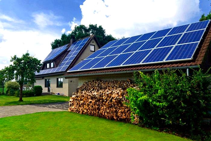 Як вибрати сонячні панелі для приватного будинку