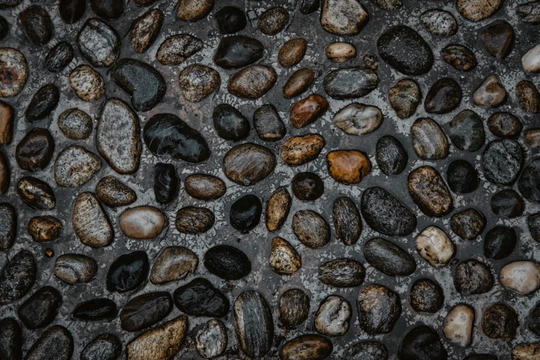 Підкресліть красу вашого каменю за допомогою лаку UniStone "Мокрий камінь"