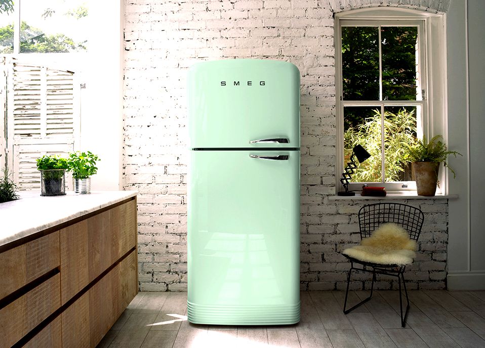 Холодильники Smeg: Итальянский шик в вашей кухне