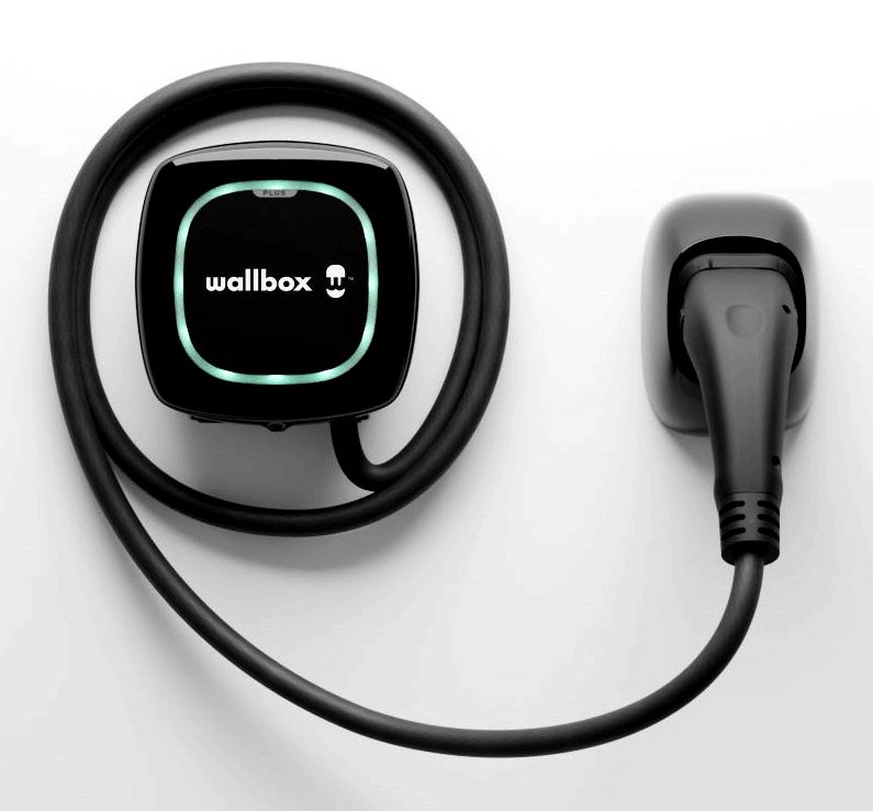 Почему стоит выбрать Wallbox вместо обычной розетки для зарядки?